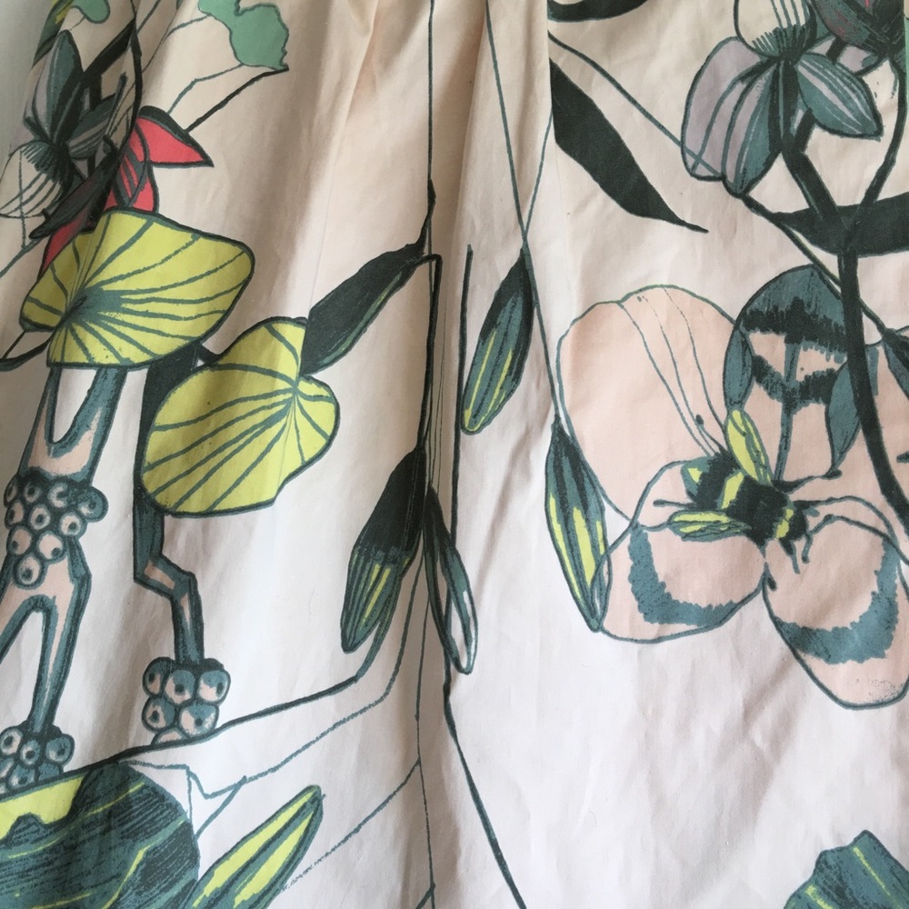 H&M Conscious Collection wrap around skirt!! 🌸 - Picture 2 of 5
